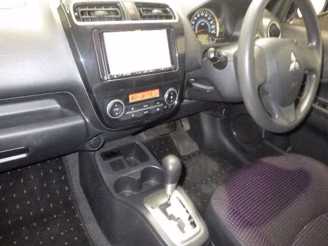 MITSUBISHI MIRAGE