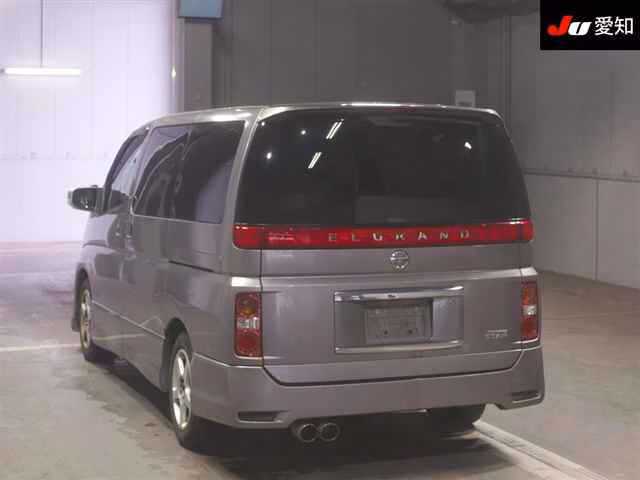 NISSAN ELGRAND