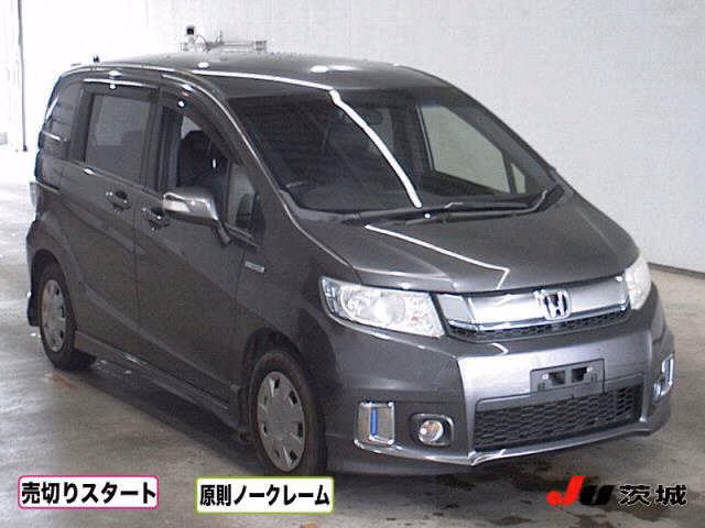 HONDA FREED SPIKE
