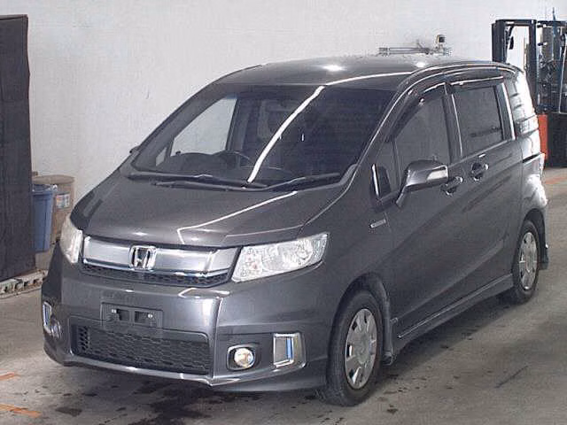 HONDA FREED SPIKE