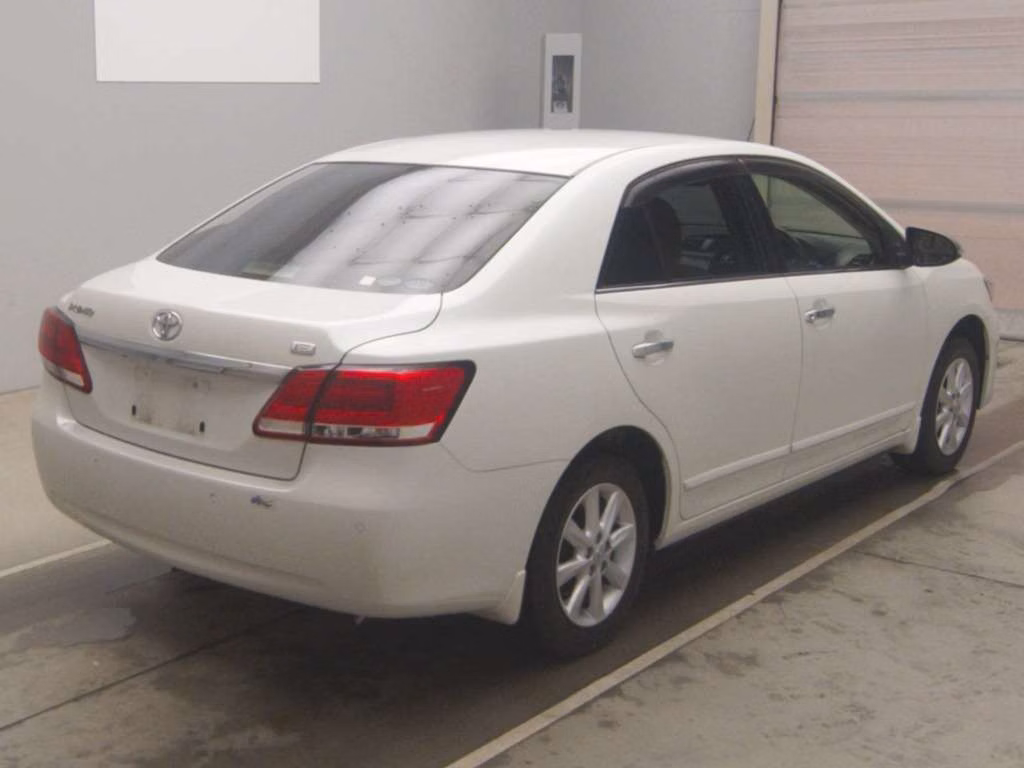 TOYOTA PREMIO