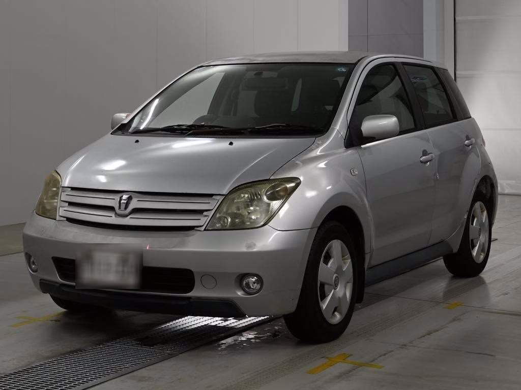 TOYOTA IST