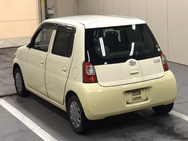 DAIHATSU ESSE