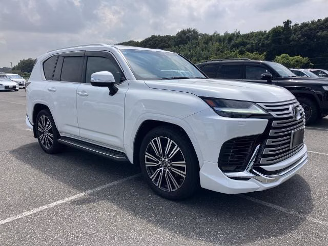 Lexus LX600