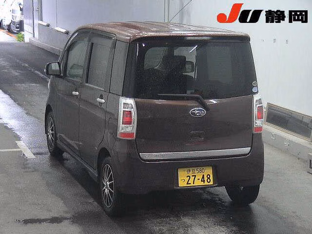 SUBARU LUCRA