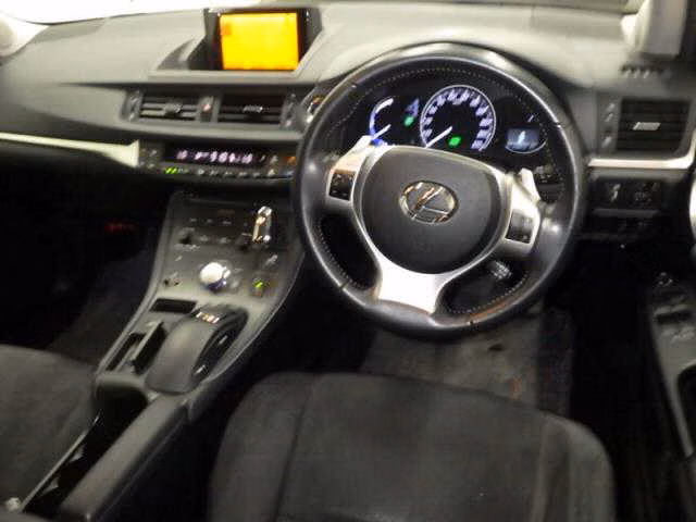 LEXUS CT200H