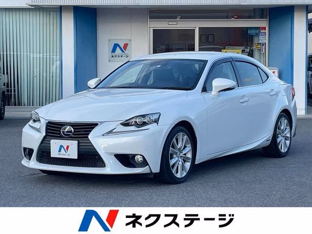 Lexus IS300h