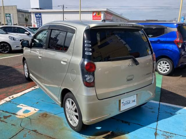 DAIHATSU MIRA