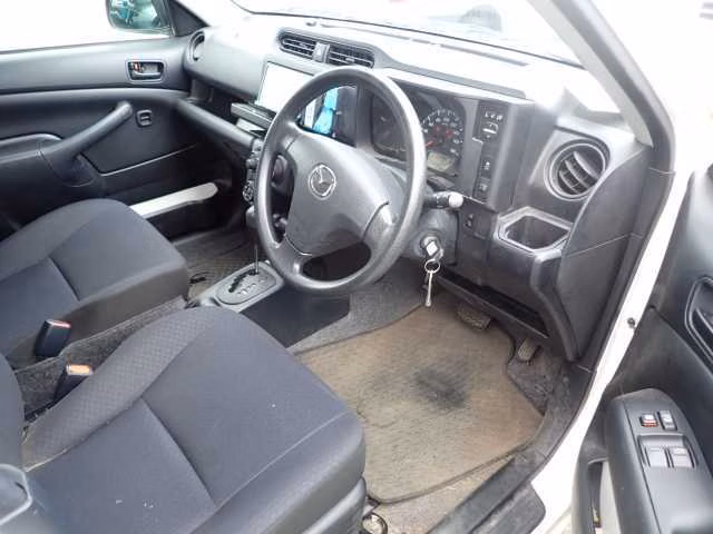 MAZDA FAMILIA