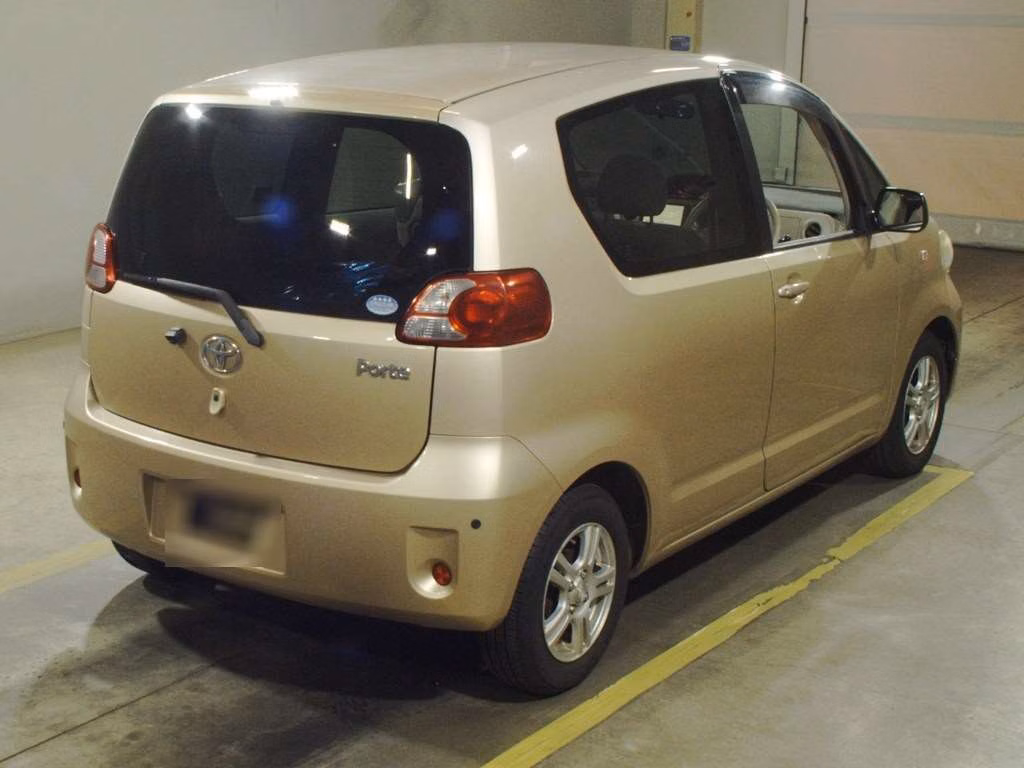 TOYOTA PORTE