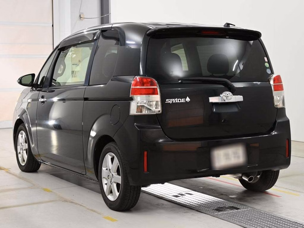 TOYOTA SPADE