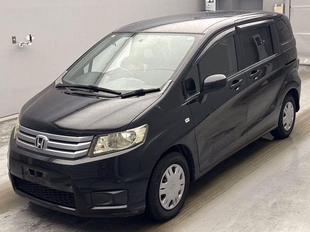 HONDA FREED SPIKE