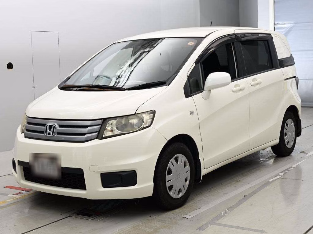 HONDA FREED SPIKE
