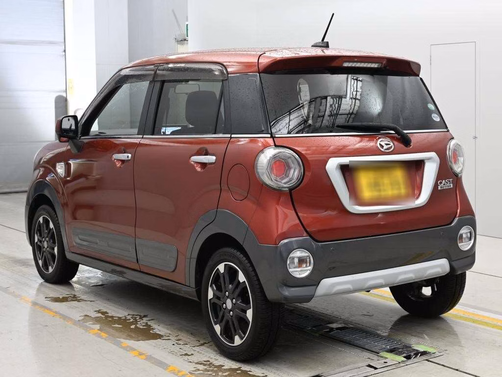 DAIHATSU CAST