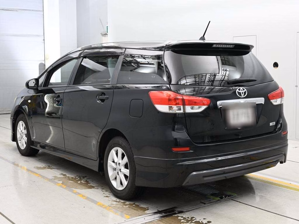 TOYOTA WISH