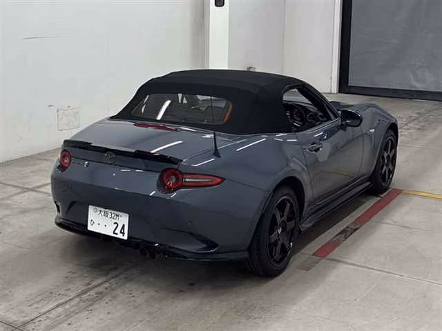 MAZDA ROADSTER