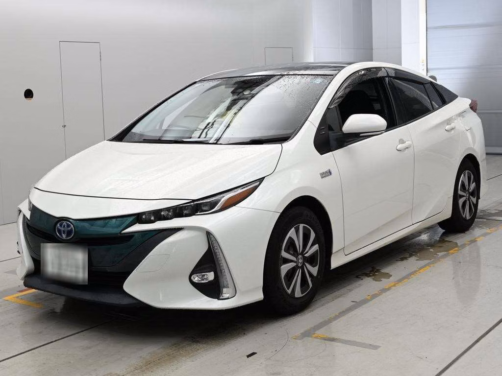 Toyota Prius PHV