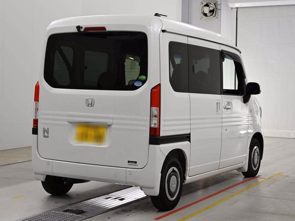 HONDA N-VAN