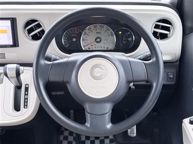 Daihatsu Mira Cocoa