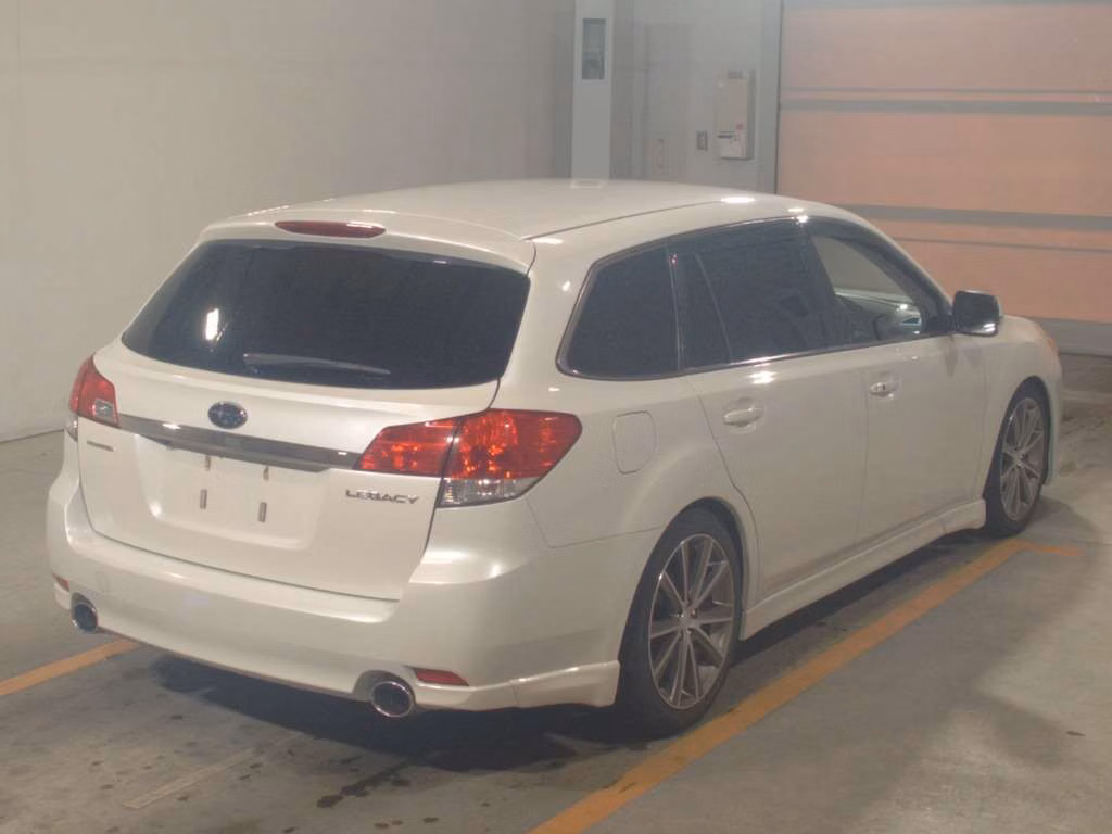 SUBARU LEGACY