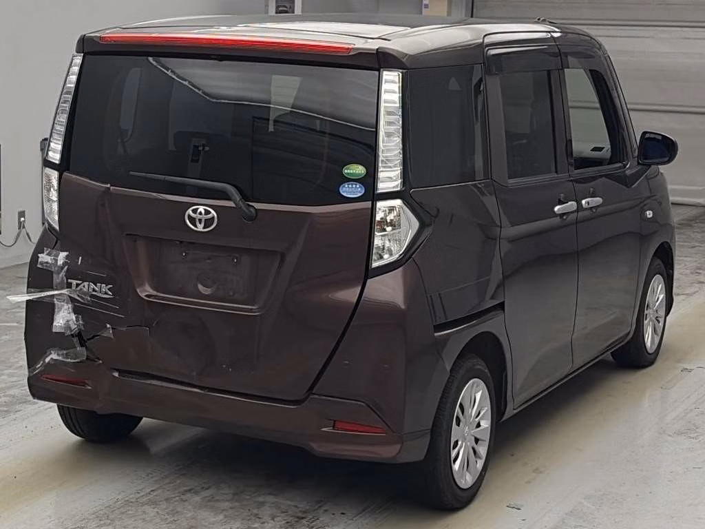 TOYOTA TANK