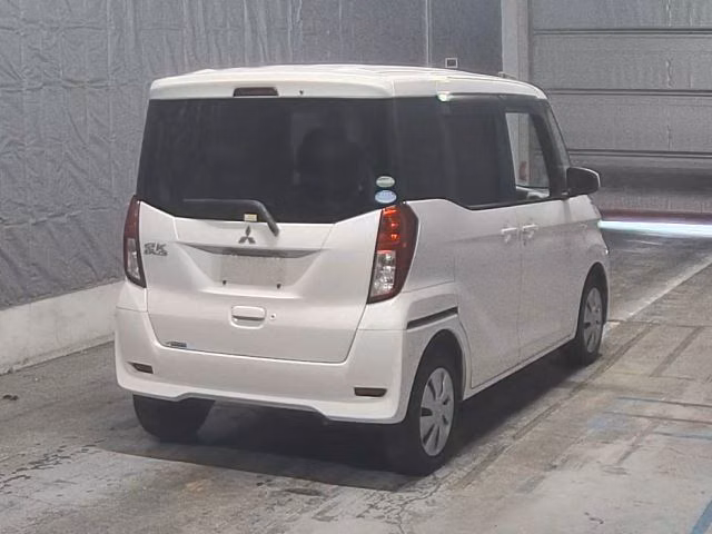 MITSUBISHI EK SPACE