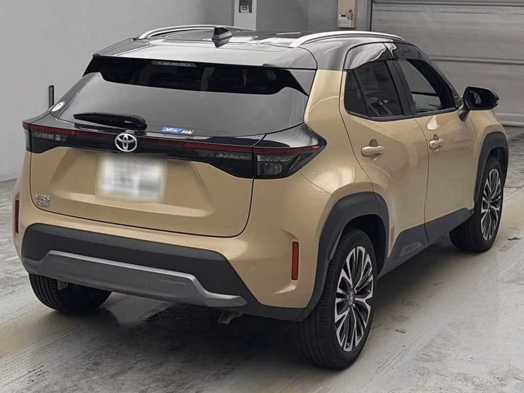 TOYOTA YARIS CROSS
