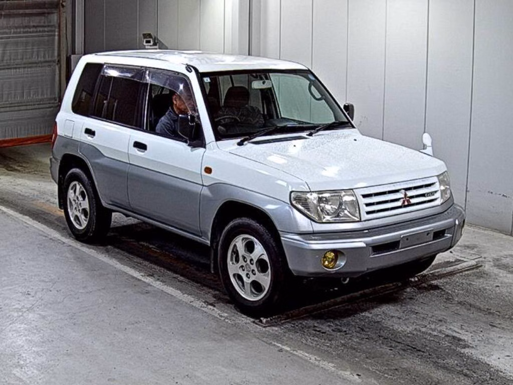MITSUBISHI PAJERO IO
