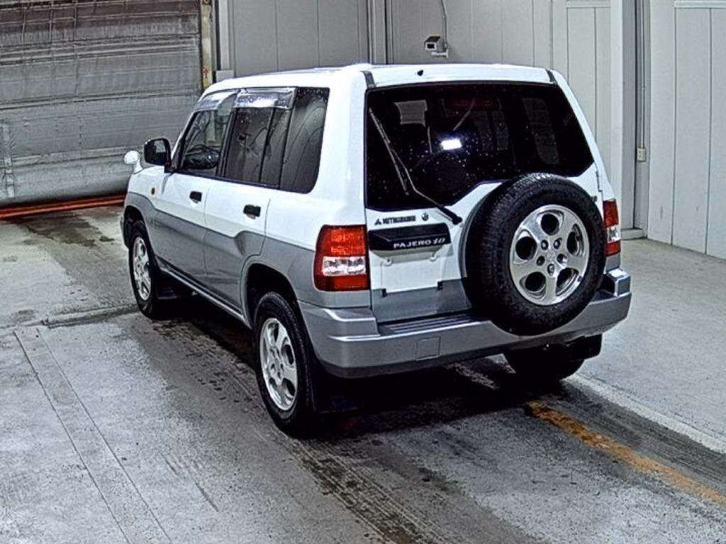 MITSUBISHI PAJERO IO