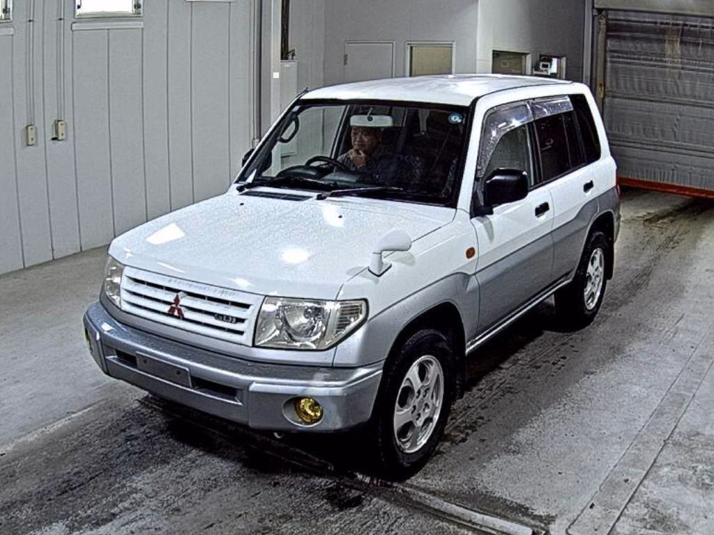 MITSUBISHI PAJERO IO