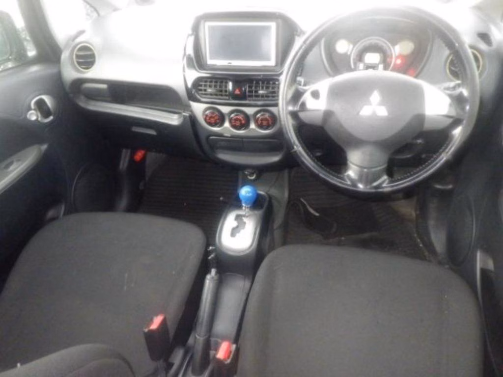 MITSUBISHI I