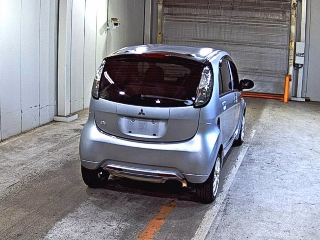 MITSUBISHI I