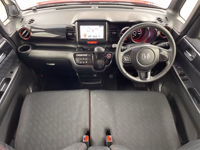 HONDA N-BOX