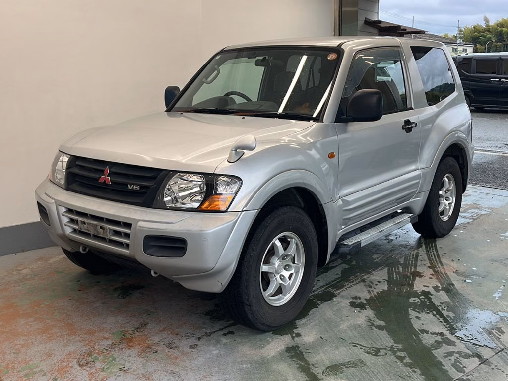 MITSUBISHI PAJERO
