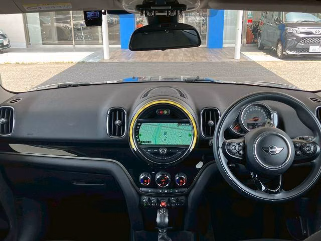 MINI CROSSOVER