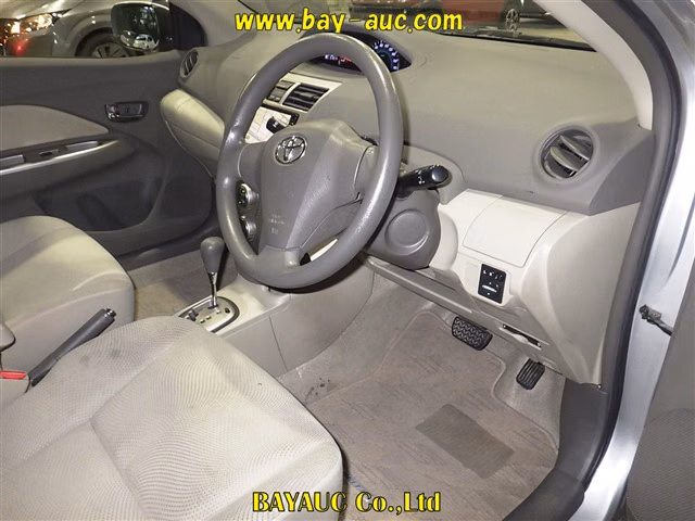 TOYOTA BELTA