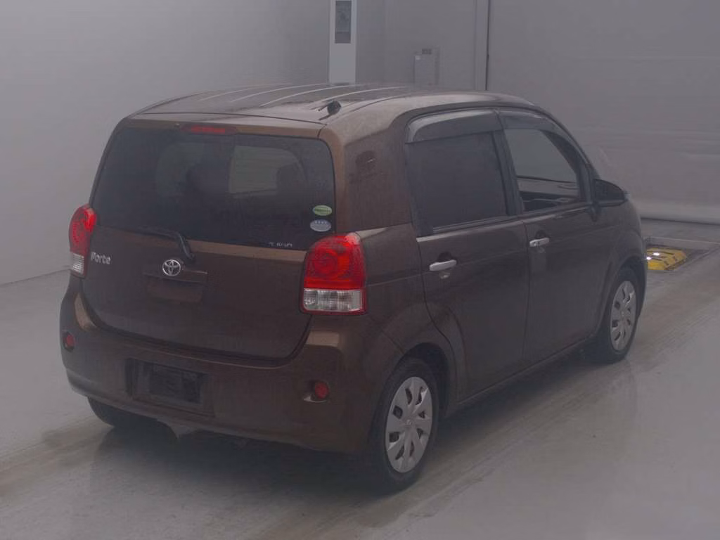 TOYOTA PORTE