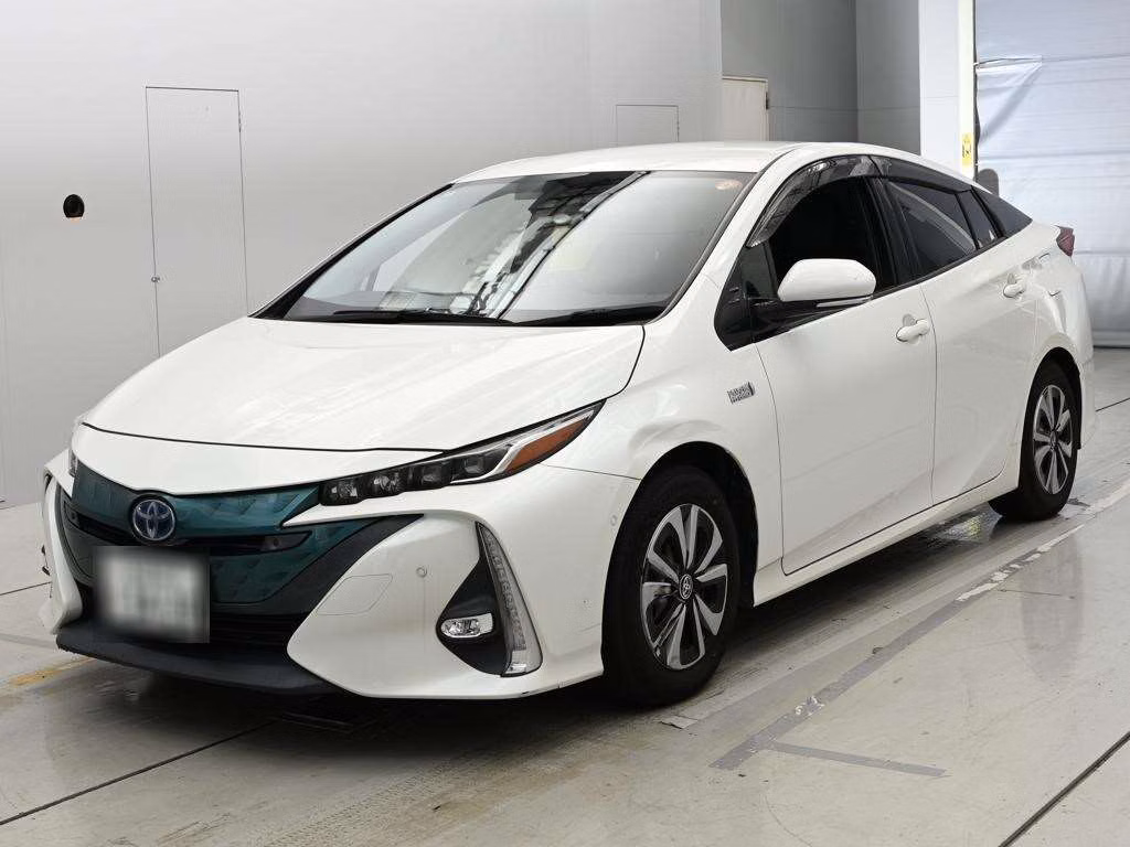 Toyota Prius PHV