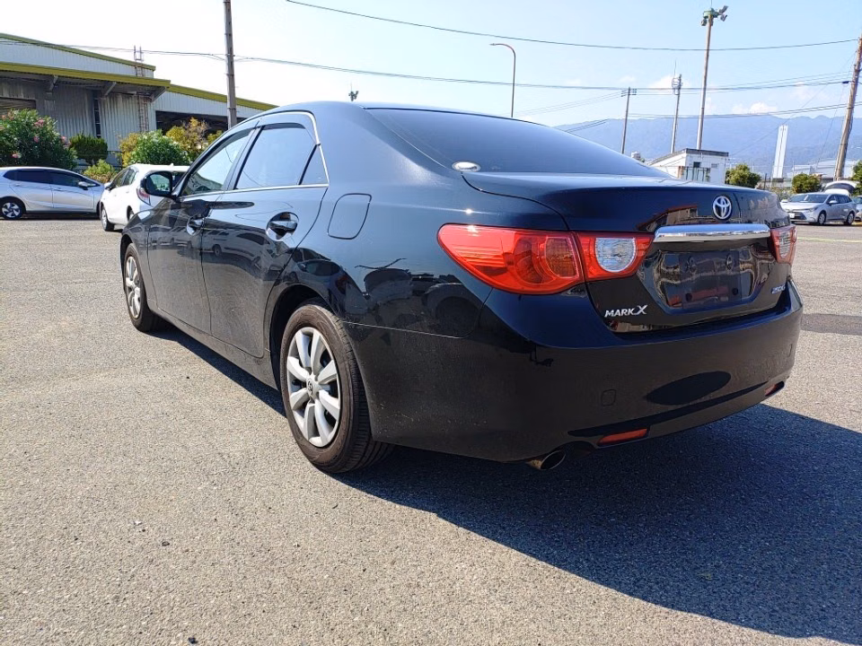 TOYOTA MARK X