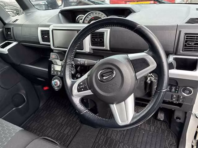 DAIHATSU WAKE