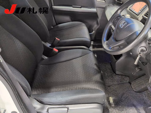 Honda Freed Spike