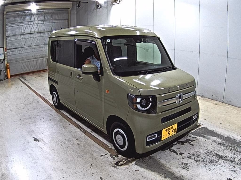 HONDA N-VAN