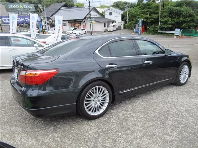 LEXUS LS460
