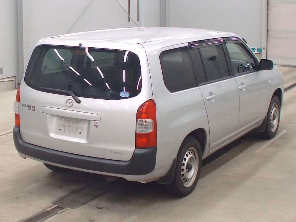 MAZDA FAMILIA