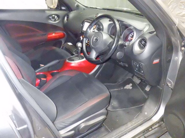 NISSAN JUKE