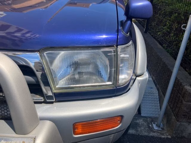 TOYOTA HILUX SURF