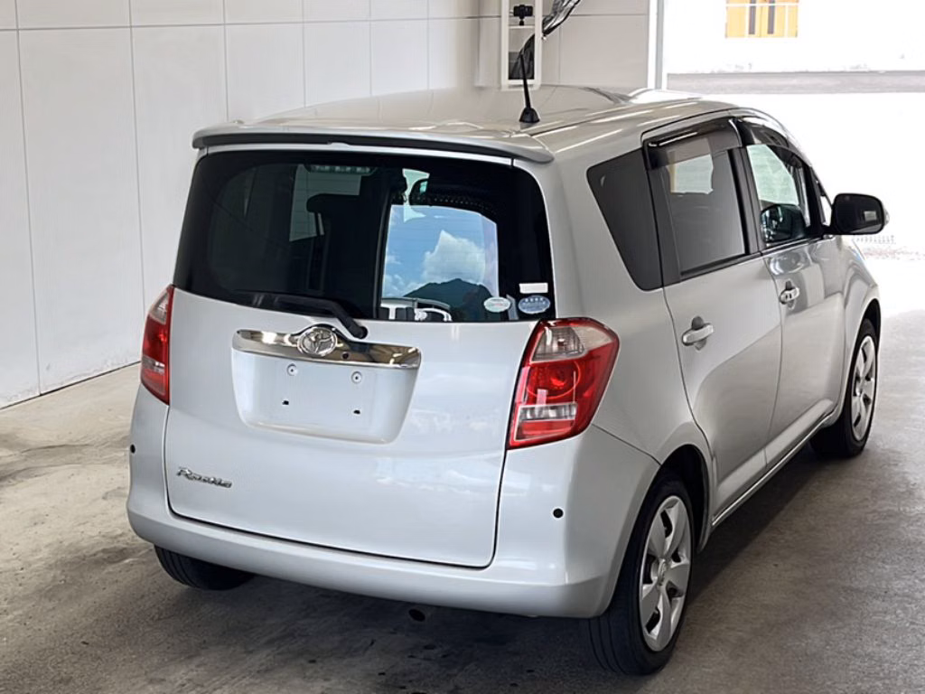 TOYOTA RACTIS