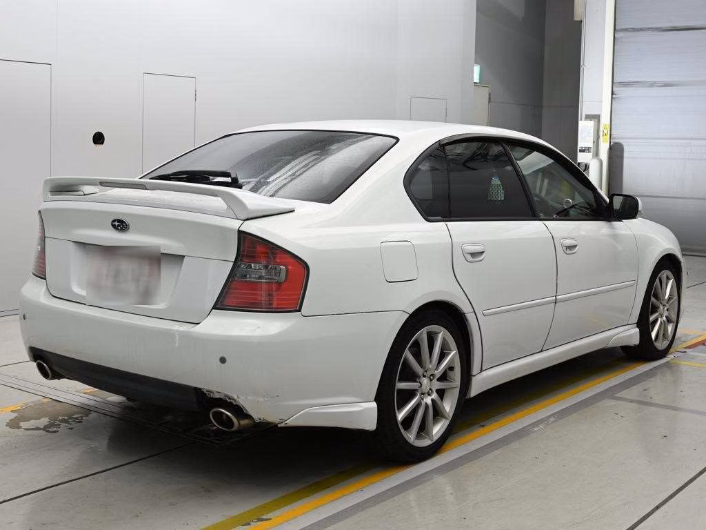 SUBARU LEGACY B4