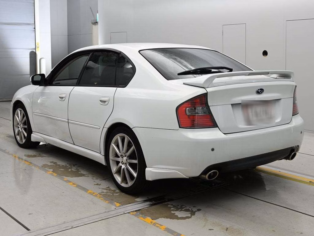 SUBARU LEGACY B4