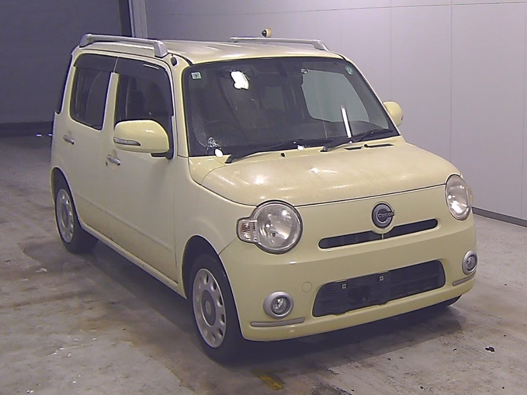 Daihatsu Mira Cocoa